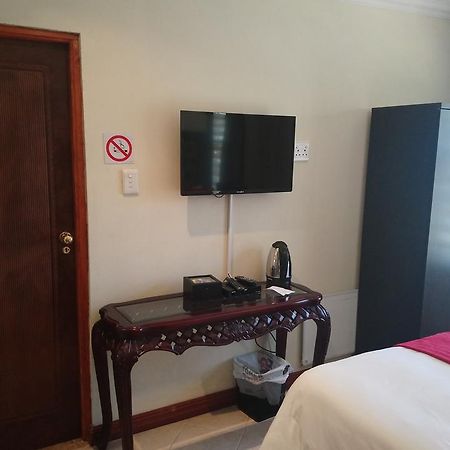 סנטוריון Lily White Guest House מראה חיצוני תמונה