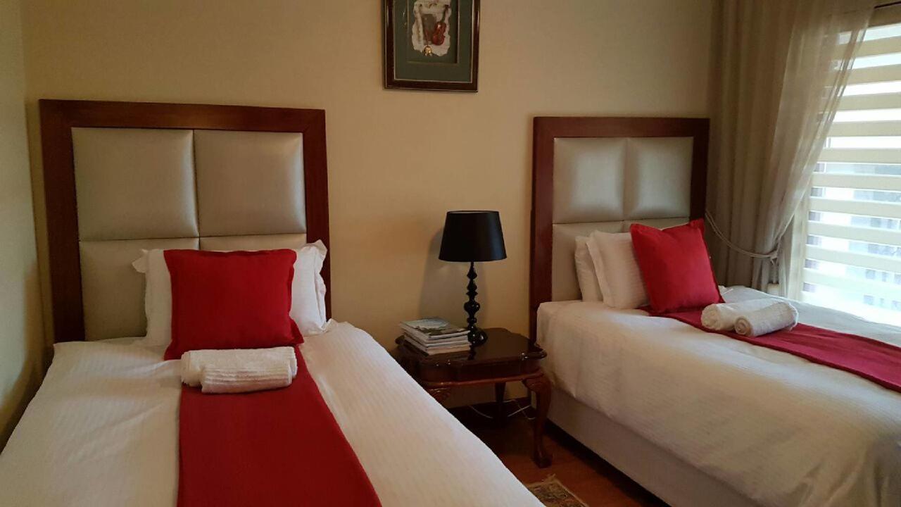 סנטוריון Lily White Guest House מראה חיצוני תמונה